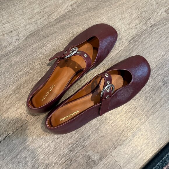 Like New Reformation Bethany ballet flat in ruby - Picture 2 of 5